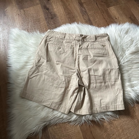 ARITZIA TNA Emil Shorts - Picture 6 of 6